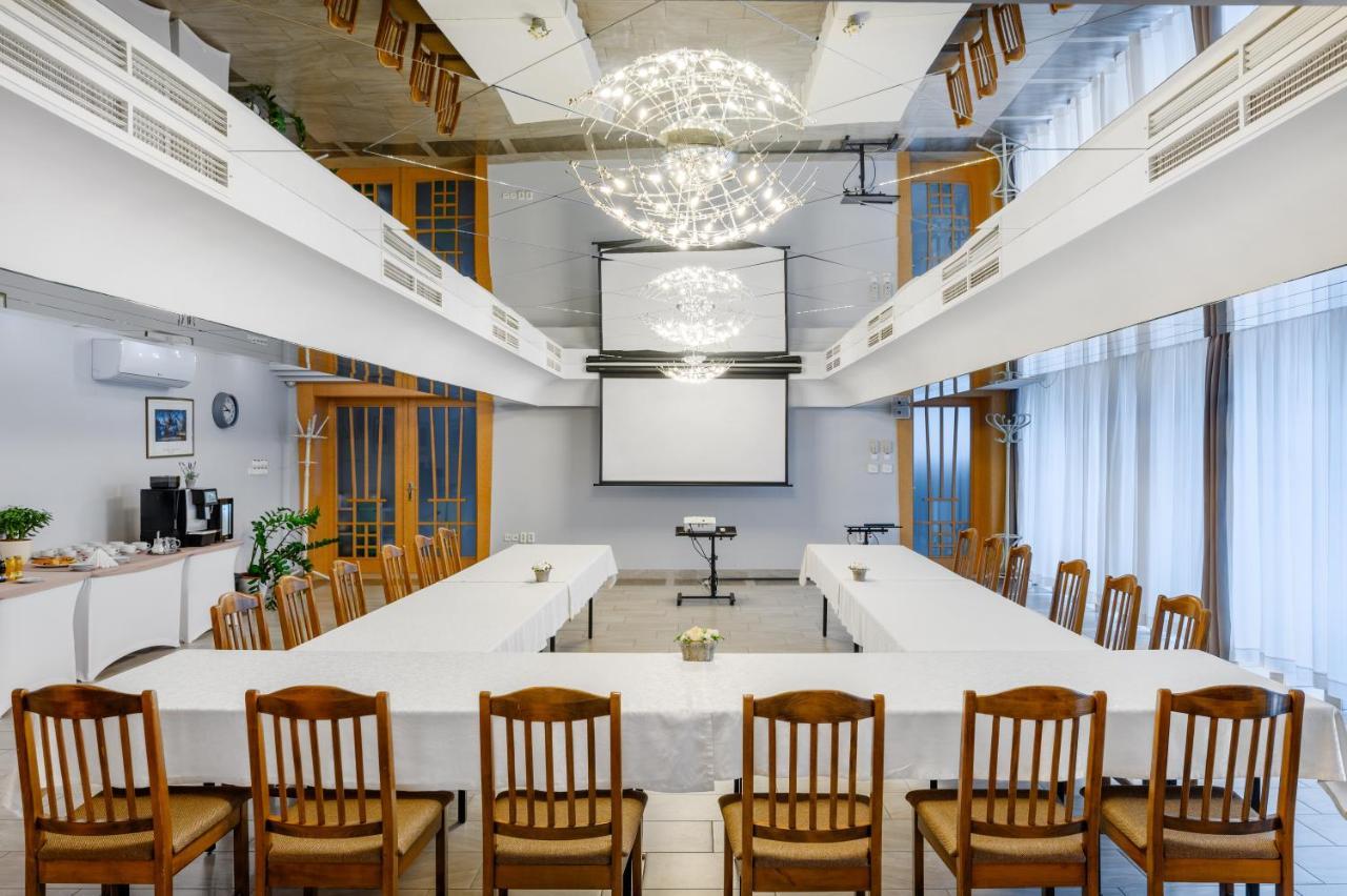 Aranyhomok Business City-wellness-hotel Hotel