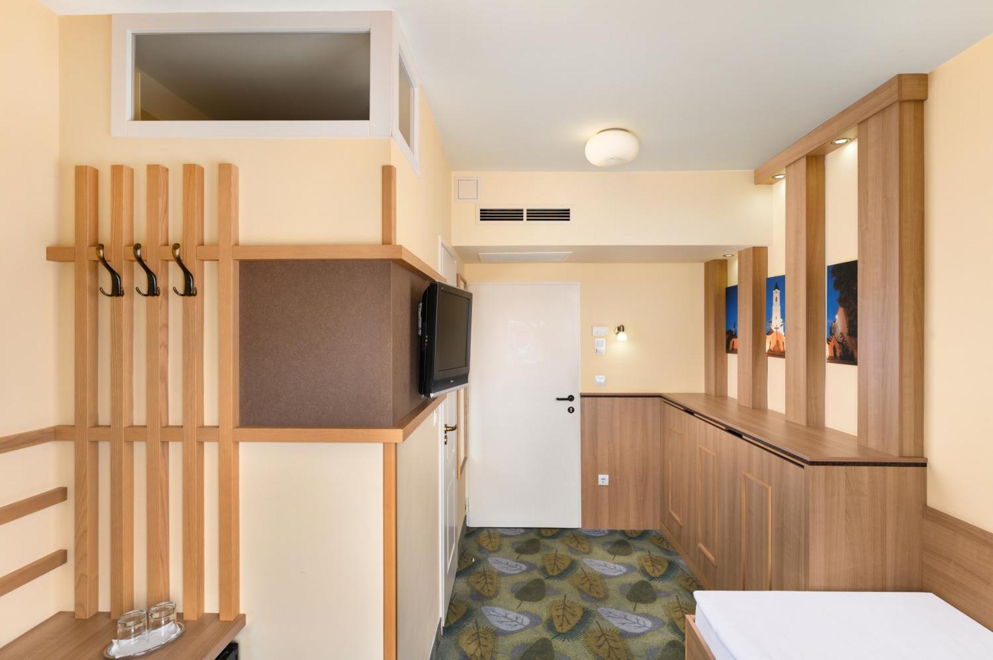 Aranyhomok Business City-wellness-hotel Hotel 4*
