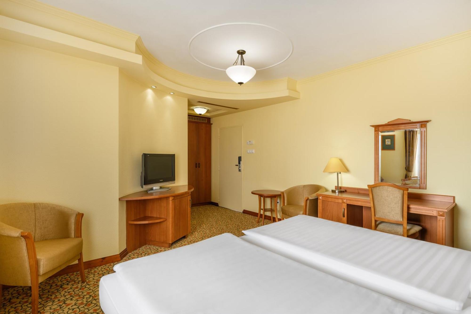 Aranyhomok Business City-wellness-hotel Hotel